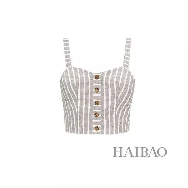 怎么穿也不时髦?是扣子没钉对地方吧