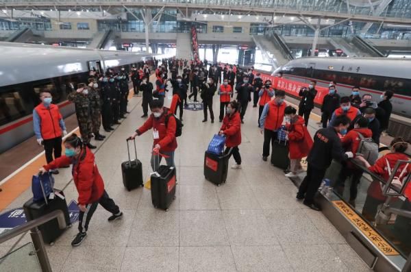  『感谢』湖南、江西援鄂医疗队返程不忘感谢湖北