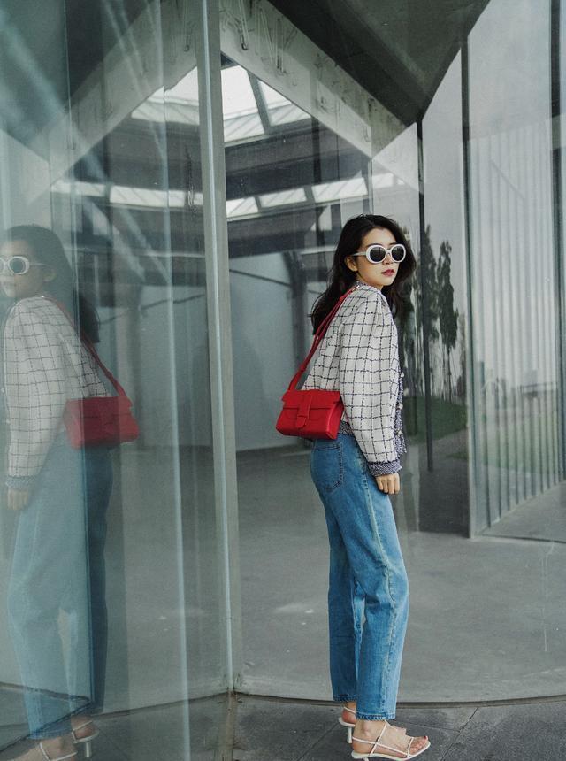  『春天』三木“小香风外套配牛仔裤”穿搭火了，春天学这样穿，优雅还时髦