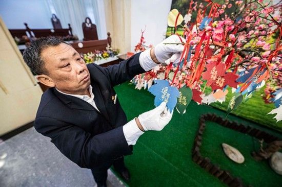  「文管部」天津烈士陵园文管部部长顾连成：用忠心守忠魂 为烈士寻亲人