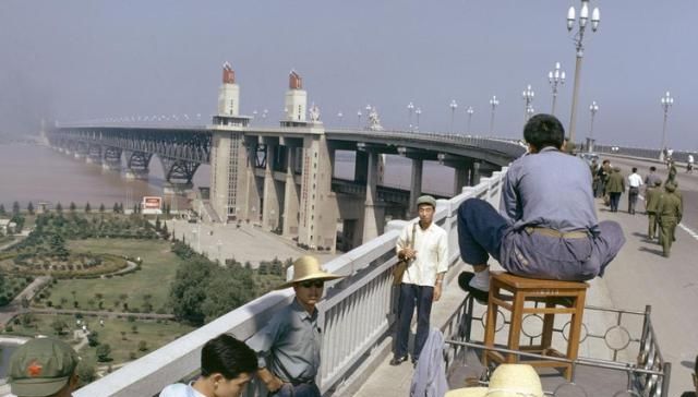 1973年中国百姓真实老照片：没想到那时候的人们是这样子生活