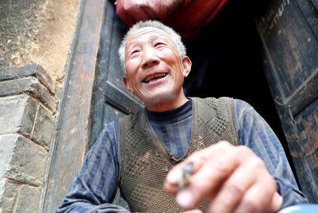 农村俗语“好女不观灯，妇男不鞭春”到底啥意思，又有何道理?