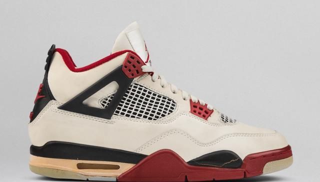  Air@Air Jordan 4'Fire Red'将于黑色星期五重返