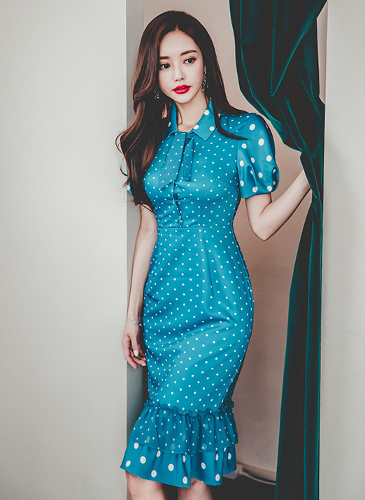 女神孙允珠，琉璃湖泊藻蓝斑点花褶鱼尾裙