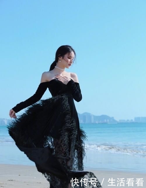 『 出演』如今穿抹胸黑天鹅礼裙,美到不敢认,接替宋祖儿出演《全职高手》