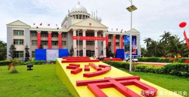  拥有|中国人口最少的地级市，人口还不足3000，却拥有8座机场