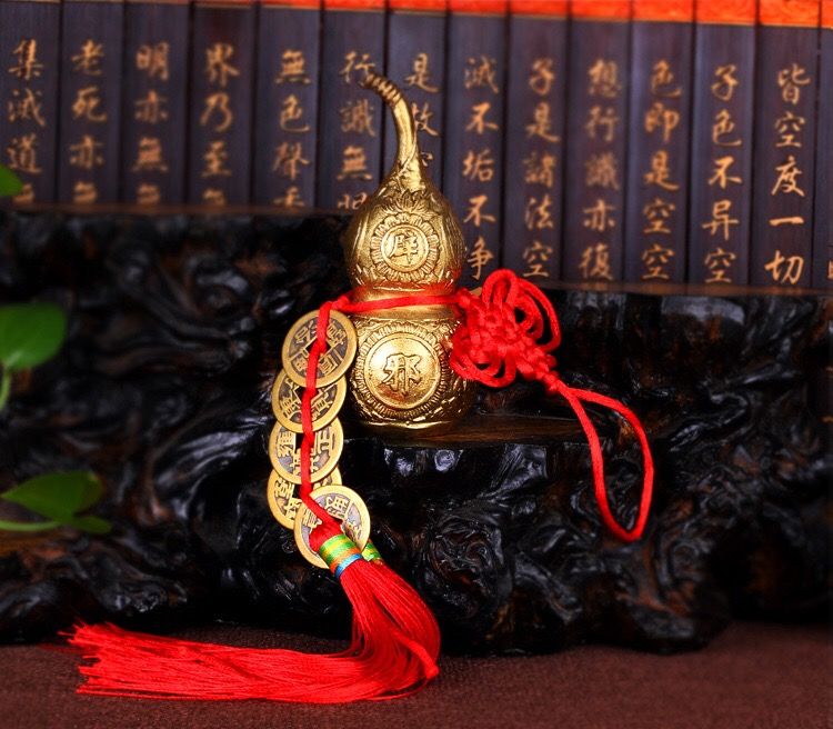 如果你刚装新房!记得摆这些纳福摆件瞬间提升客厅品味，吉祥如意