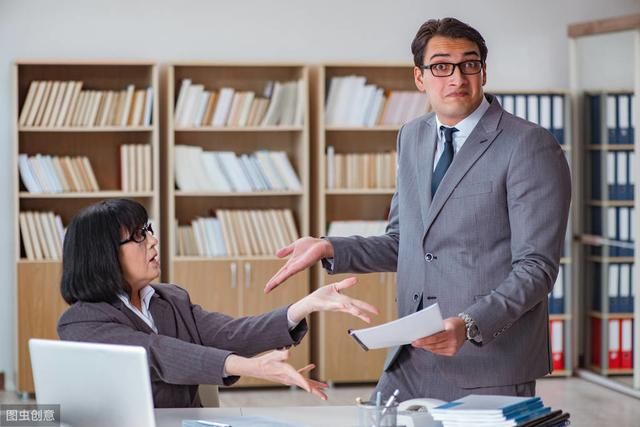  『业务能力』领导不再重用你的3个苗头，烂在肚子里悄悄改，不识抬举越混越差