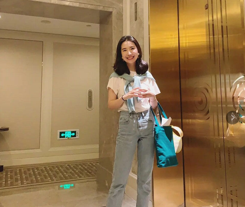  #社交媒体#忽冷忽热的春天,这几款“小外套”,是你不二的出门穿搭选择