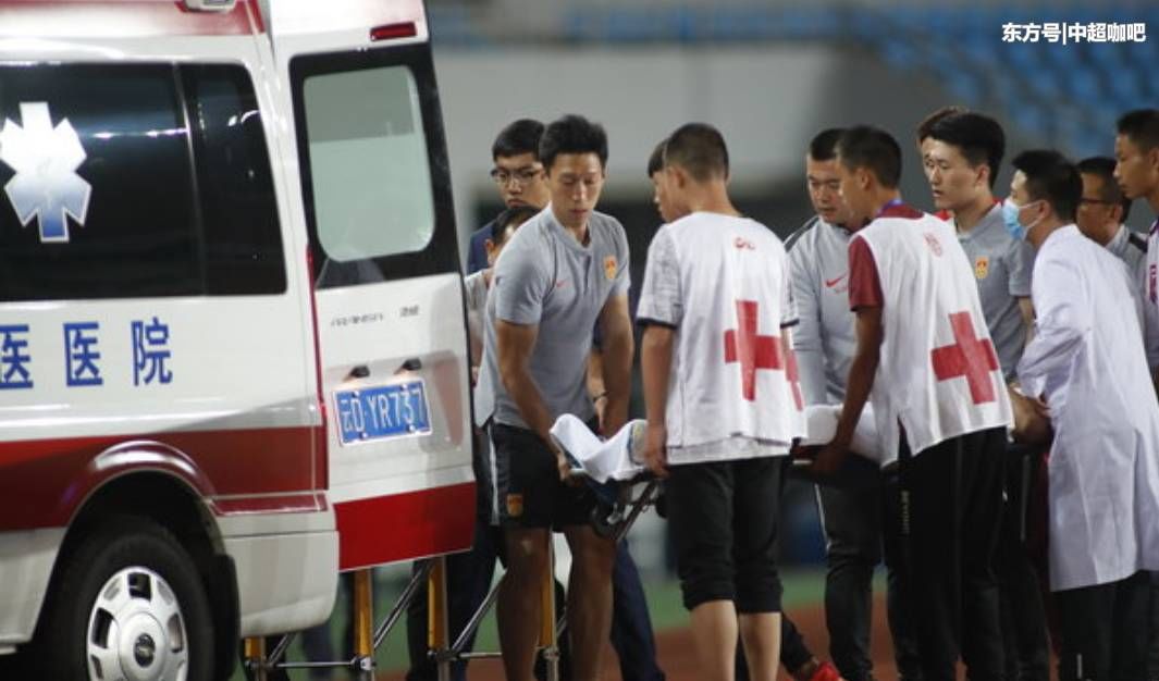 张源在U21国足与缅甸U21比赛中受伤,诊断为颧