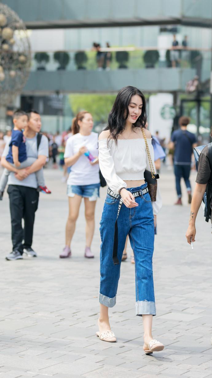 素人街拍：清爽的衣着, 清新的美女 男人喜欢第一位