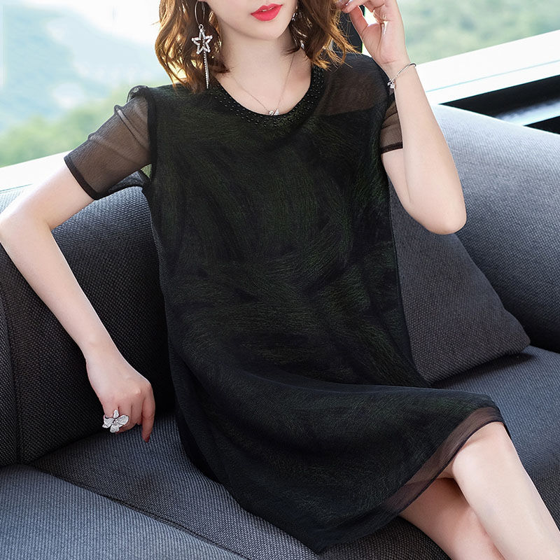 意想不到!这高贵“秋季裙”竟然美的如此倾国倾城!尤其60后穿