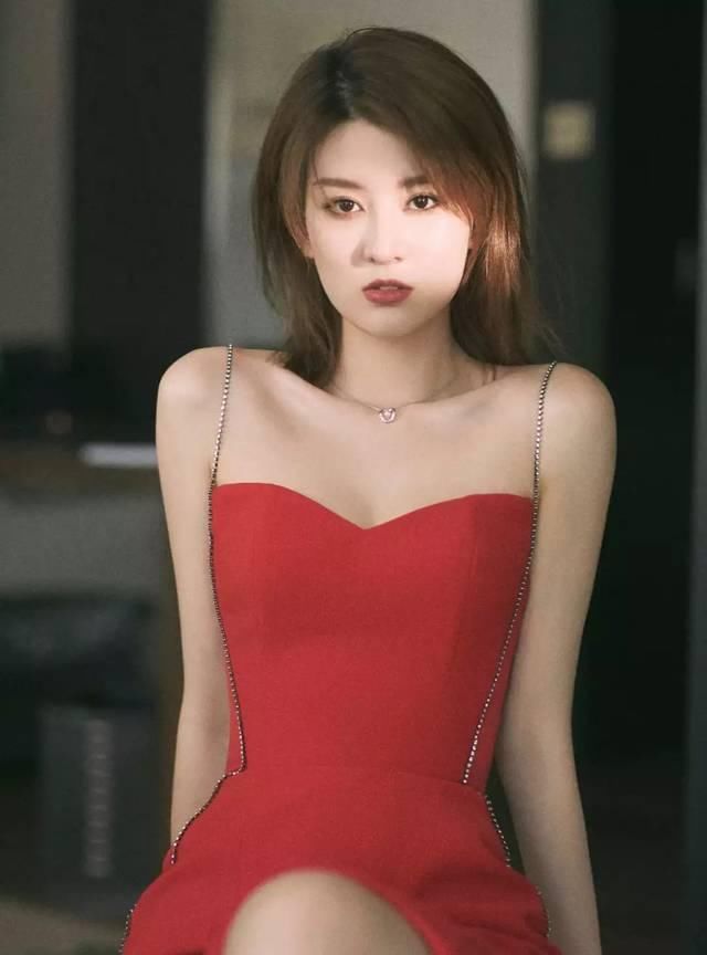  『闷青亚麻』换发色=换张脸！2020这5款发色最显白！太美了！！！