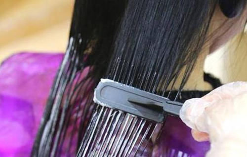  『头发』染头后冲洗要洗发水吗 染发后几天可以洗头