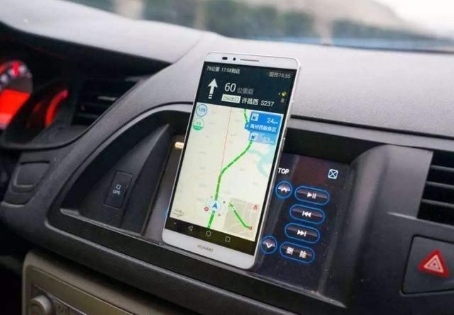  【车载导航】为什么很多司机开车时喜欢用手机导航，而不是车载