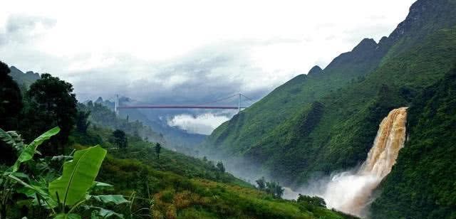 好壮观!比黄果树瀑布还震撼,贵州这个瀑布你去过没?