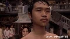 #身价#凭“包租婆怎么没水了”一炮而红,如今身价过亿,周星驰很尊敬他