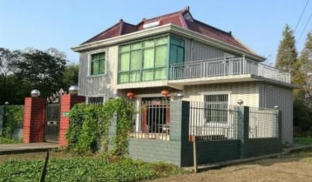  「条件」在农村，女孩能合法继承父母的宅基地吗？需符合什么条