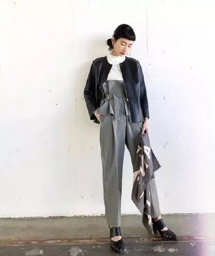 矮个日本辣妈太会穿!她带火的衣服你都数不过来!