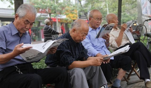 事业单位同级别养老金相差2000元，这些因素影响我们的养老金？