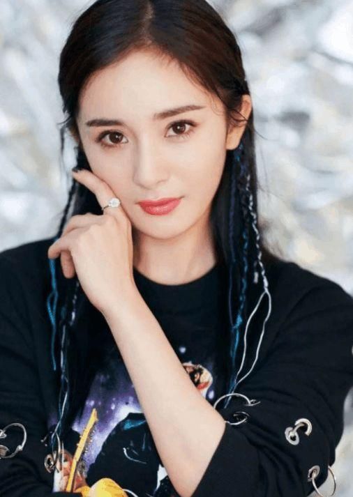 那么坚强的杨幂，看完黑粉P的“小糯米”，哭了不知道有多久