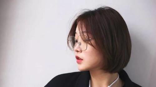 初秋短发流行剪“灯笼头”，剪了千万不要发朋友圈，因为太美了！