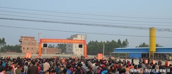 再过几个月，农村有一件大事要发生，有人坐不住了，农民却很高兴