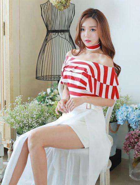 包臀裙更加妩媚动人