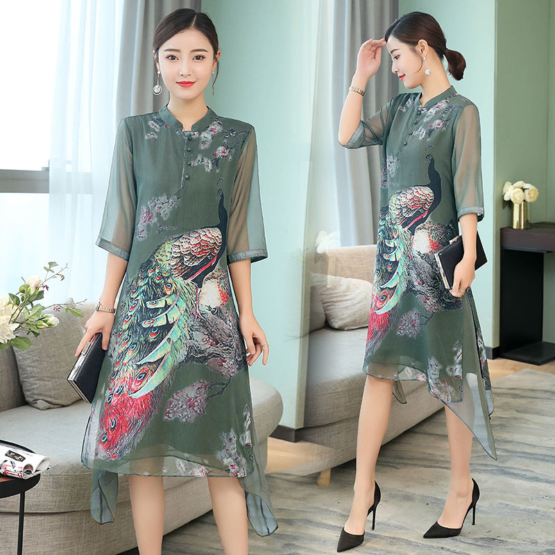 延禧攻略太火了，这些复古宫廷风连衣裙，慵懒迷人，确实显贵气