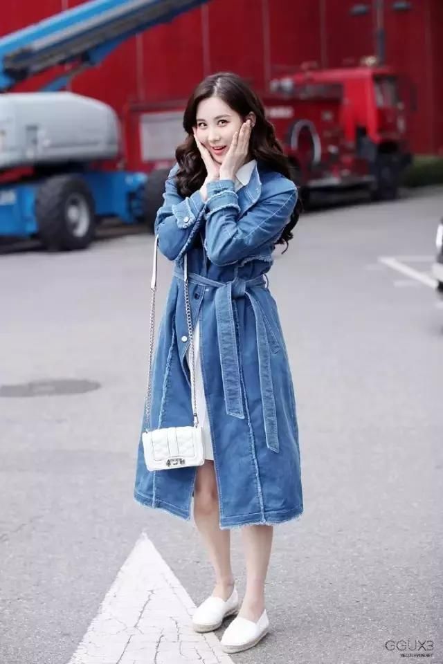 跟着外国女星这样穿，小个子秒变大长腿