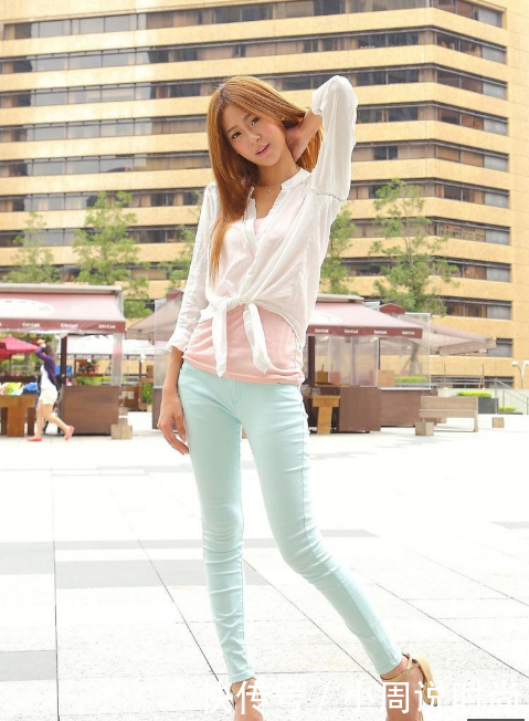 穿上紧身裤,美不美先看腿,这么美穿搭还怕撩不到男神?!