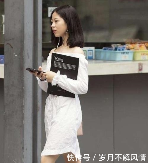 感觉@走路自带气质，让人心动的感觉，街拍：紧致身材的小姐姐