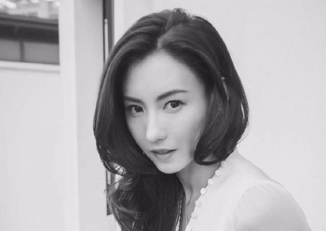 张柏芝凌晨晒出怀孕B超照，宣布迎接家庭新成员，真相让粉丝脸红