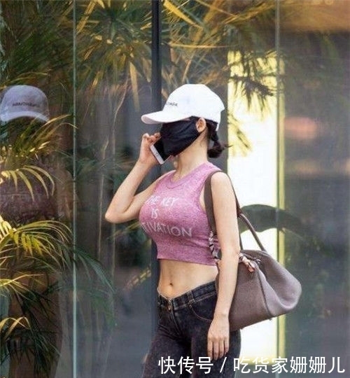 『时尚』优雅时尚的街拍俏皮可人的美女,充满热情美感
