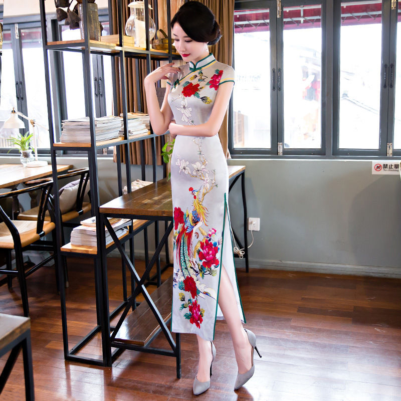 真美!老婆第一次穿旗袍，一颦一笑宛若仙子，东方女人就该这样穿