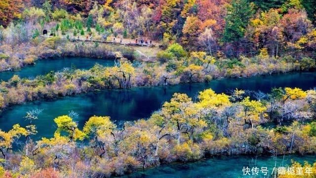 九寨沟国庆或“回归”，震后2年最新航拍照美炸了