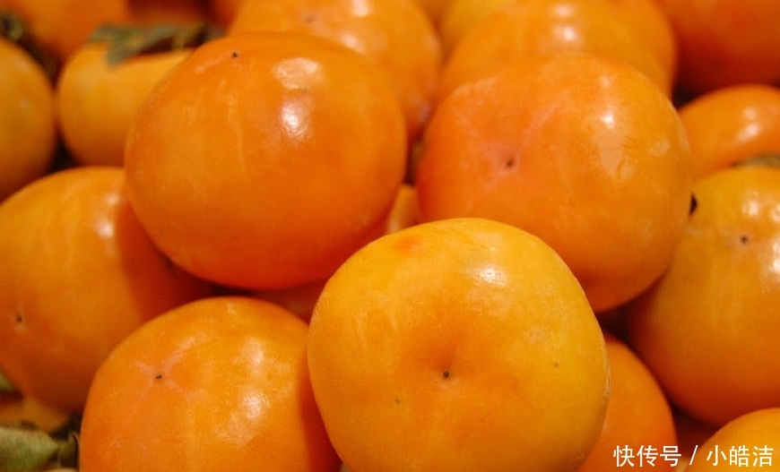 中国游客到泰国旅游，买了5个榴莲10个柿子，结账时却“呆住”了