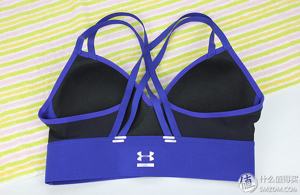 瑜伽也可以“安德玛”--安德玛女士Perpetual运动内衣带给你舒适