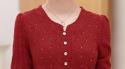 马上中秋，短袖别穿了，看这秋衫，时髦又遮肉，52岁小姨穿忒美