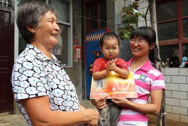 婆婆忽悠我领完结婚证给10万彩礼,事后反悔,我