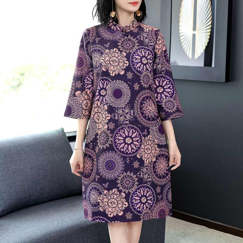 突然发现香云纱裙，比旗袍裙更端庄，比欧式裙洋气，尤其60后穿