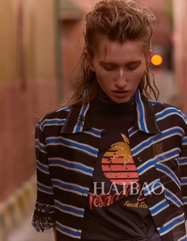 好看| 花衬衫只有度假才能穿?醒醒吧，这样穿简直太美了!