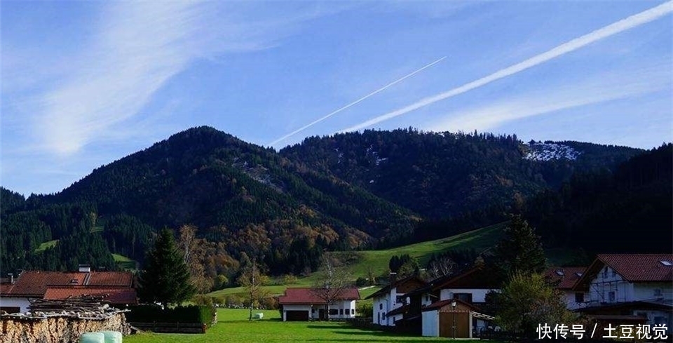 俄罗斯真实农村现状:不贫穷但酒足饭饱,男女比