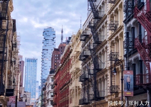 华人纷纷撤离,唐人街已人去楼空,美媒说法令人深思