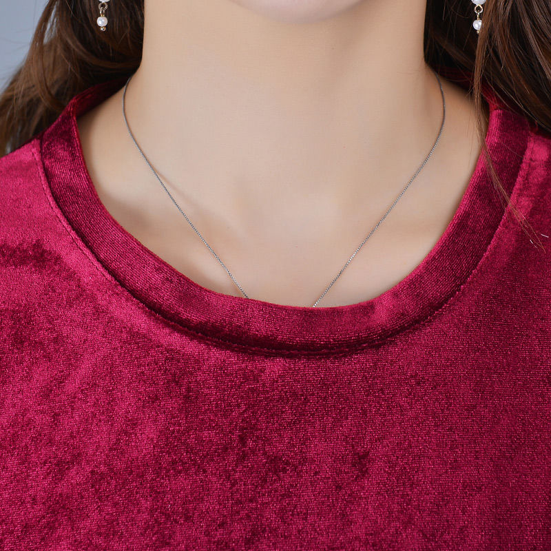 今年流行的运动套装，穿上年轻15岁，上身减龄洋气美极了