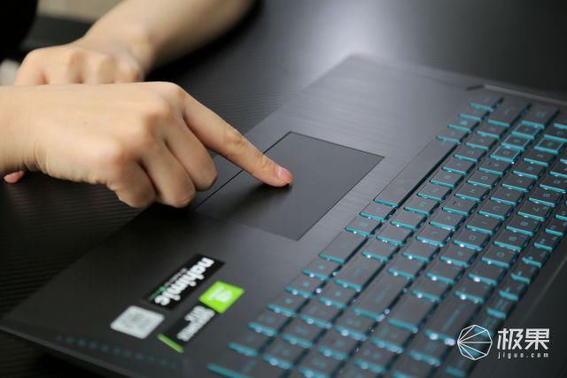  尺寸■十代酷睿i7+大尺寸高刷电竞屏，游戏发烧友亲测，你想要的它都有~