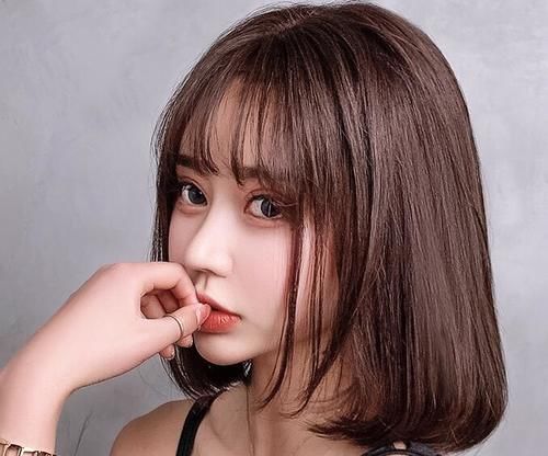  「女生」脸胖的女生适合剪什么发型 这些修饰脸型的发型太赞了