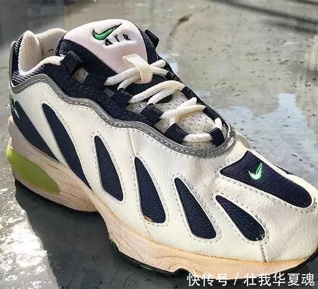 填充■球鞋当花瓶,鲜花填充羽绒服?时尚界的环保也太香了