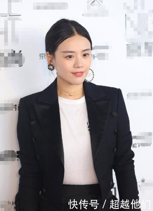 风尚大典明星们未修图流出，吴谨言穿的太招摇，文淇颜值很抗打！