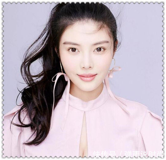 为了蹭世界杯热度 28岁的徐冬冬这么穿可真够拼的 不过确实美